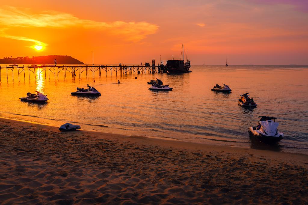 Samui Pier Beach Front & Resort Банг-Рак Экстерьер фото